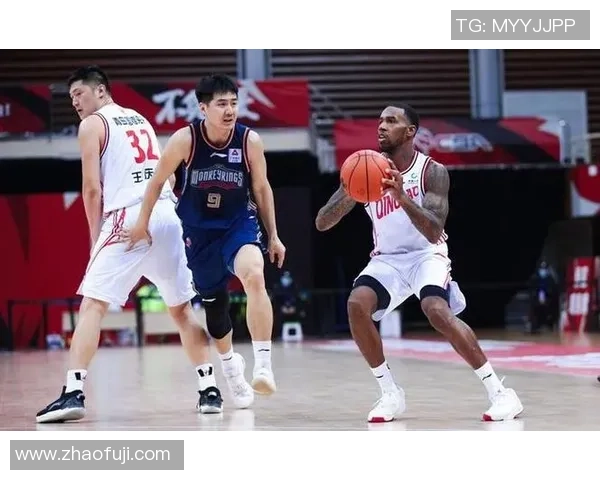 重庆篮球队状态引发热议球迷对球队表现分歧明显 重庆篮球队状态引发热议球迷对球队表现分歧明显